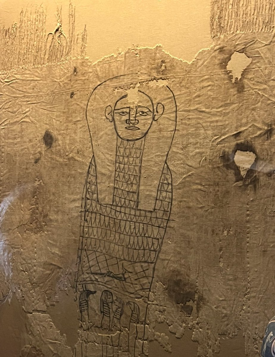 011235Moto's tweet photo. 定期的に見返したくなる古代エジプトの遺物（ヴァチカン美術館）。
なんともいえない表情をしており、多くの人がこの遺物の前で足を止め、写真を撮っていました。 https://t.co/vw0t1IBcEt