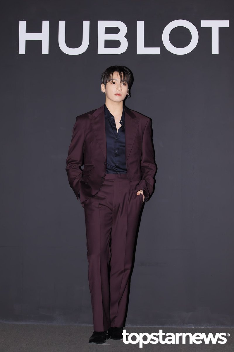 JKLabzme's tweet photo. THE MOST HANDSOME HUBLOT GLOBAL AMBASSADOR JEON JUNGKOOK!!! 

LETS TREND

JUNGKOOK FOR HUBLOT
#JUNGKOOKxHUBLOT
#JUNGKOOK #정국 https://t.co/wRhFiOejWU