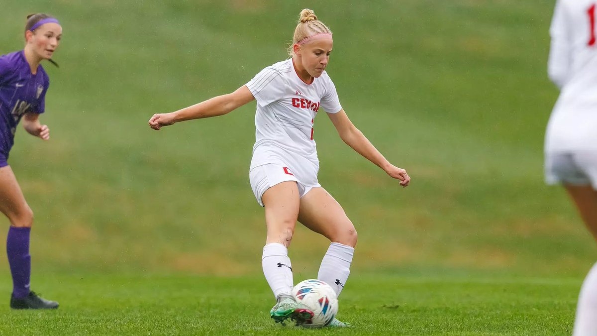 CentralWSoc's tweet photo. Wishing a big Happy Birthday to our @josie_newton10 today! #DutchFamily https://t.co/pGJfMtNsy8