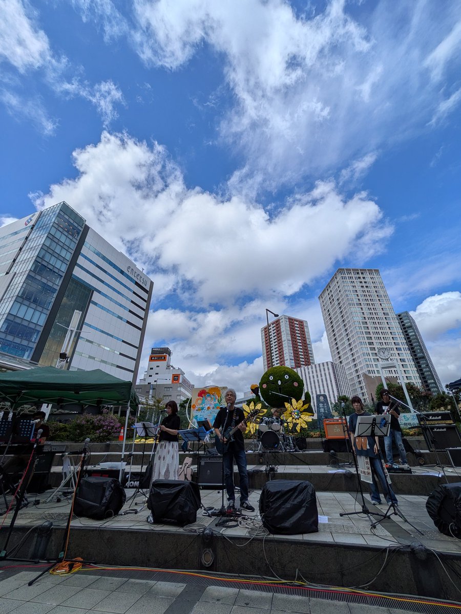 H_tatechan's tweet photo. うじきつよしさん。
「カッコイイ」
その一言だけで充分。
これぞ、ロックンローラーだった。
ガツーン‼︎ と来たよ。ガガガガガッツーン！！！！ https://t.co/4KfNj27xAl