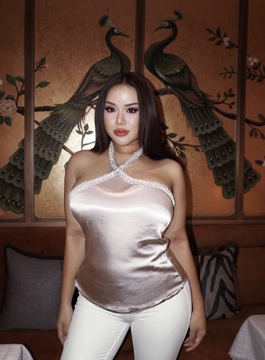 hancurrx's tweet photo. #ladyboy_riyadh.
#ladyboy_saudi.
#ladyboy_both_in_Riyadh,. https://t.co/U8PSSTVOF6