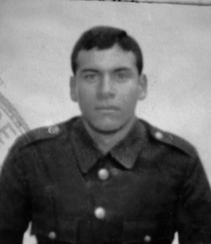 famicaidosmalvi's tweet photo. El día 24 de Setiembre de 1962 nacía en Corrientes el Héroe Macedonio RODRÍGUEZ Caído durante el Conflicto del Atlántico Sur de 1982.
Al cumplirse un nuevo aniversario de su natalicio lo recordamos y le enviamos un abrazo fraterno a su familia.
¡Besos al cielo a nuestro Héroe! https://t.co/slUaPTvZ6o