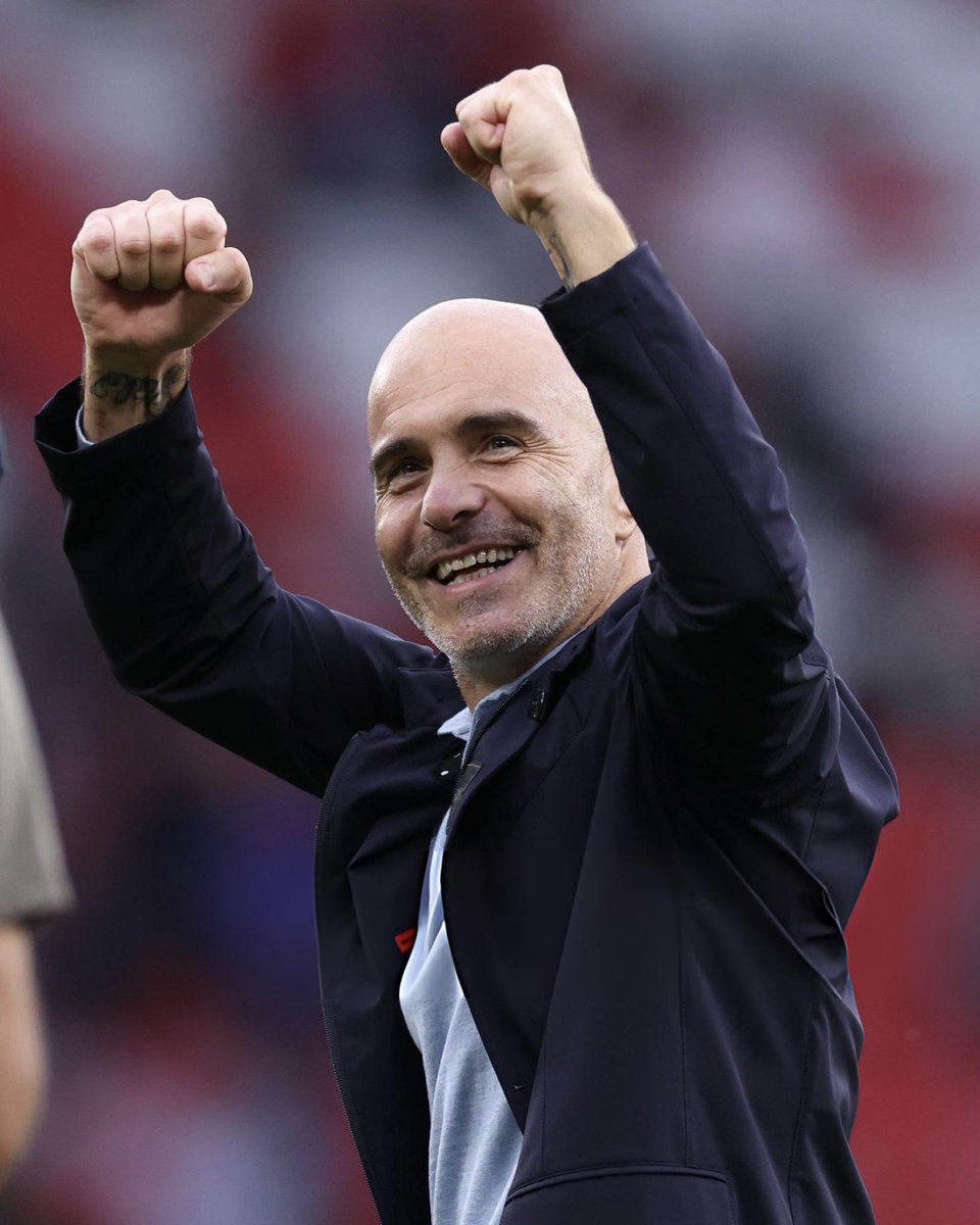 Jackpromise2's tweet photo. Antoine Semenyo has been nominated for Premier League Player of the Month and Enzo Maresca has been nominated for Manager of the Month. ⭐⭐ 

🗳️ https://t.co/5gGUBIQAW1
🗳️ https://t.co/SWr1ayOwuT https://t.co/f6kHljij30