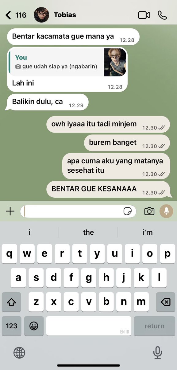 alterkarya's tweet photo. let’s talk about Tobias 
a leowon few tweets au, https://t.co/SWTibbzqKj