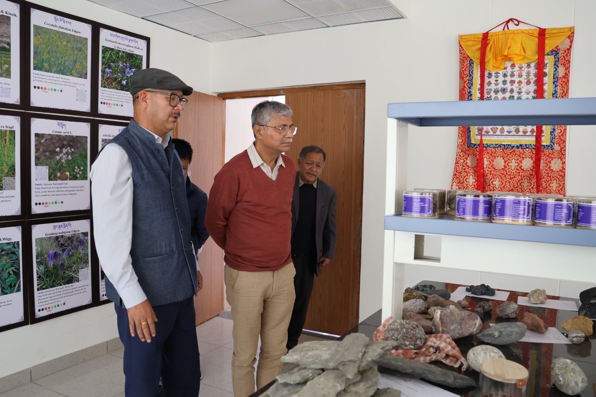 PIBAYUSH's tweet photo. Sowa Rigpa Has Significant Potential in Education, Research and Healthcare: Ayush
Secretary @secymoayush 

Three-Day National Workshop in Leh Explores Opportunities and Challenges for #SowaRigpa in Post-Recognition Era.

Read More🔗: https://t.co/BBiImdD9RW https://t.co/PnRFXT5DZ0