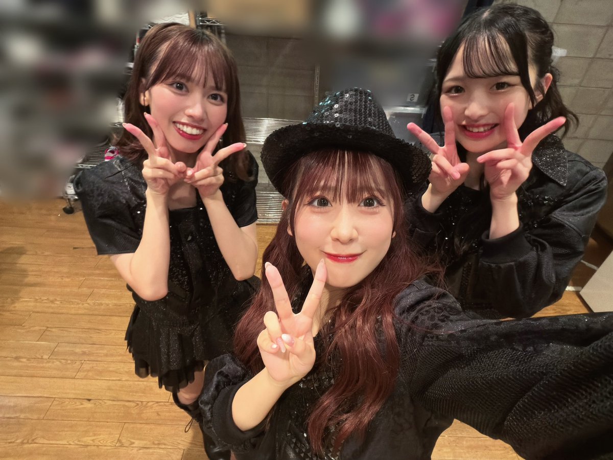 NISHIDA_HONOKA's tweet photo. #ここにだって天使はいる公演 ありがとうございました🩰 
今日も人気者ほのぴー✨️ https://t.co/qjrGZP5EZe
