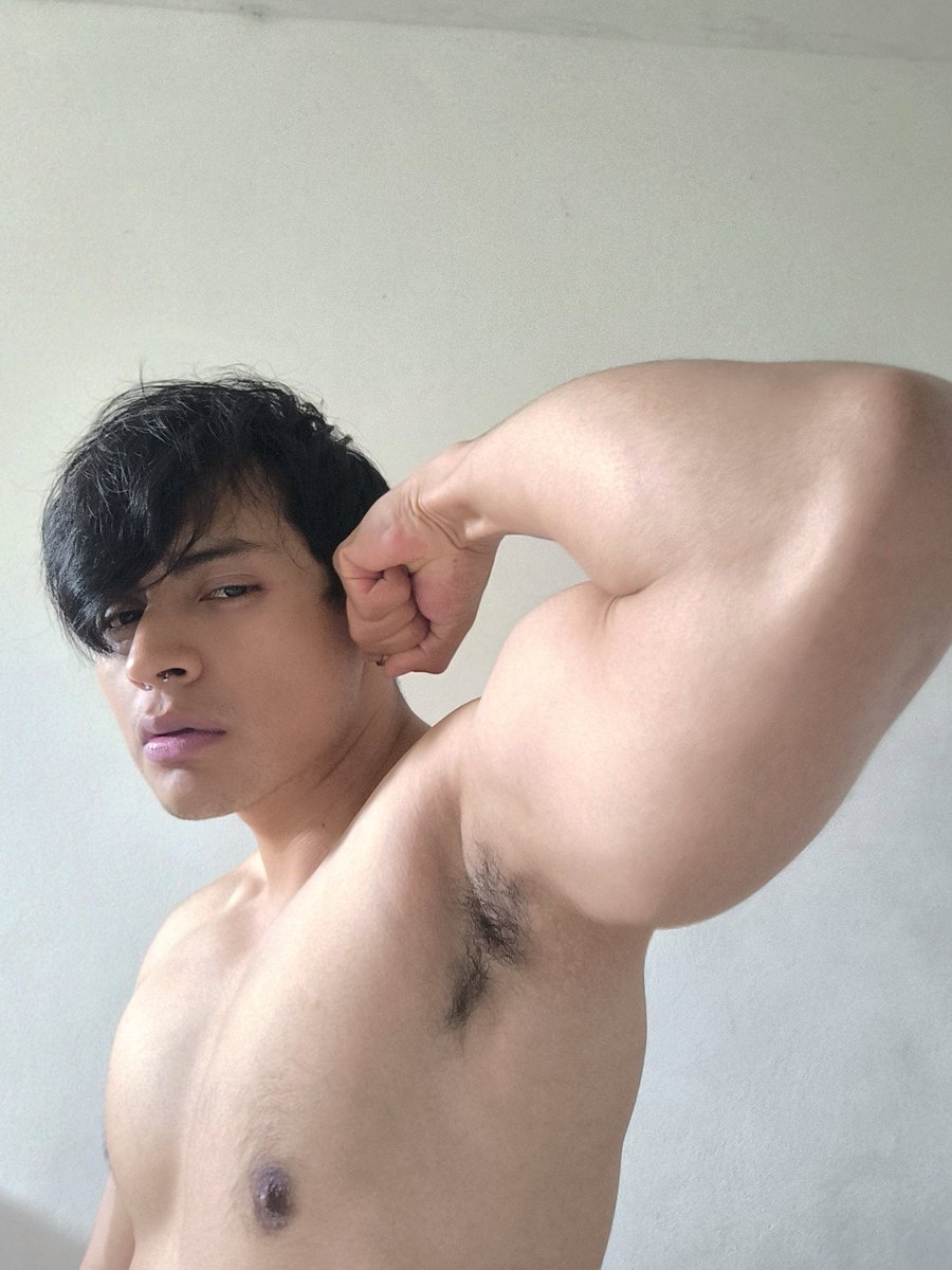 Silphy_ed's tweet photo. 🥵🥵🥵💪🏼 https://t.co/6afyG9JOrV