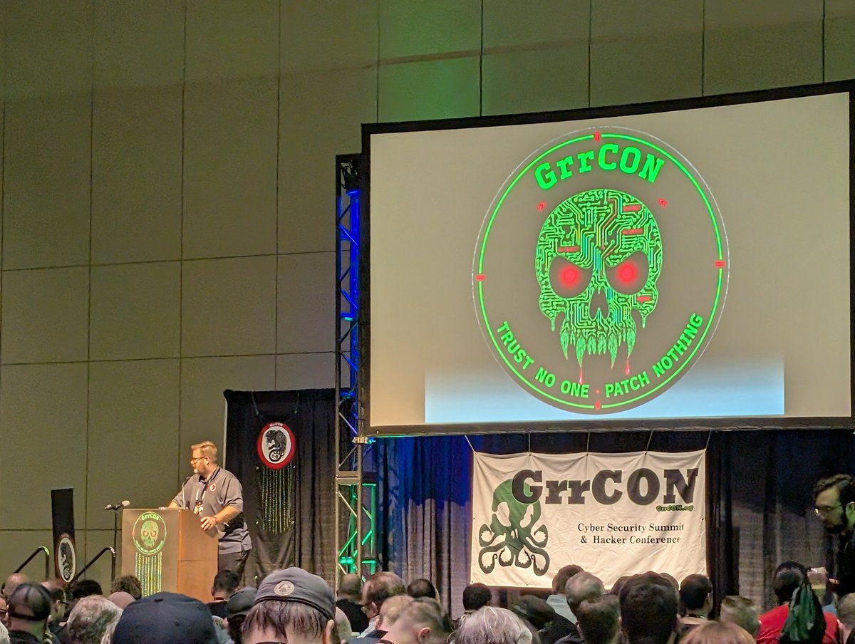 I_CAN_COMPUTER's tweet photo. Welcome to @GrrCON!! https://t.co/Dn27ixJ4BG
