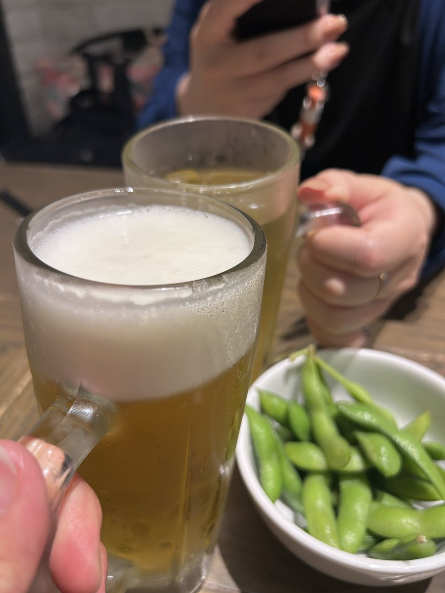 monoya_omofuto's tweet photo. シルバーウィーク（というらしいもの）中のろうどう終わりに来阪してた相互様にお会いした〜〜〜〜
おいしい中華からの初きるふぇぼん
お月見タルトだとちゃん付きおいしかった〜〜〜
お声かけありがとう✨✨✨ https://t.co/bRkZPWU6G4