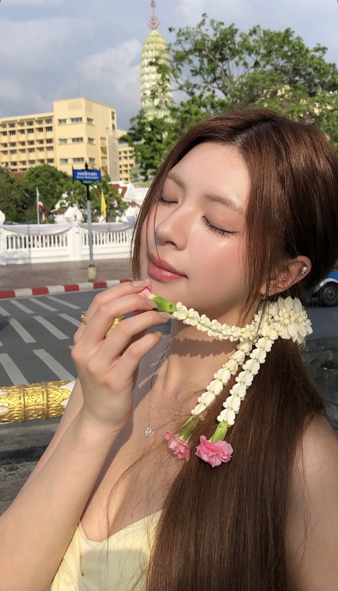 toqyyy's tweet photo. อีกหน่อยจะเป็นคนไทยแล้ว รึเป็นสะใภ้ไทยไม่รู้ https://t.co/5YkSUoW58a