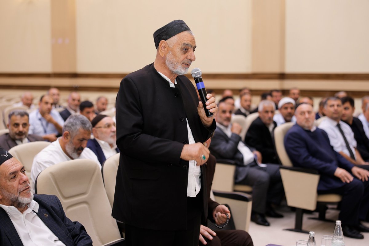 scaragovaz's tweet photo. Sentyabrın 24-də Biləsuvarda “Dinin siyasiləşdirilməsi və ideoloji təhdidlər: din xadimləri üçün preventiv yanaşmalar” mövzusunda təlim keçirilib. 

Ətraflı: https://t.co/0xpteFgZFb

#diniqurumlarlaişüzrədövlətkomitəsi #dinxadimləri #təlim https://t.co/JTYfWhYGq4