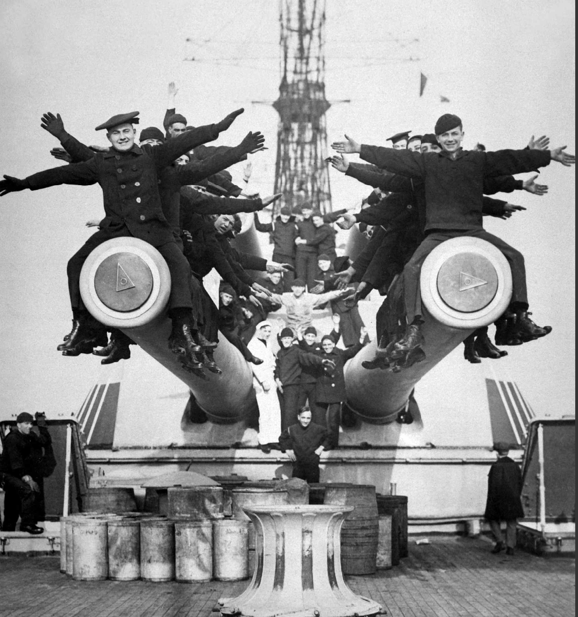 fold3's tweet photo. American sailors (nicknamed "Gobs") straddled the massive 14-inch guns on the USS Texas during WWI. Even during wartime, these guys found a way to show off a little high-seas humor! https://t.co/IwlqYg5QnG https://t.co/vksJ1q5i1Q