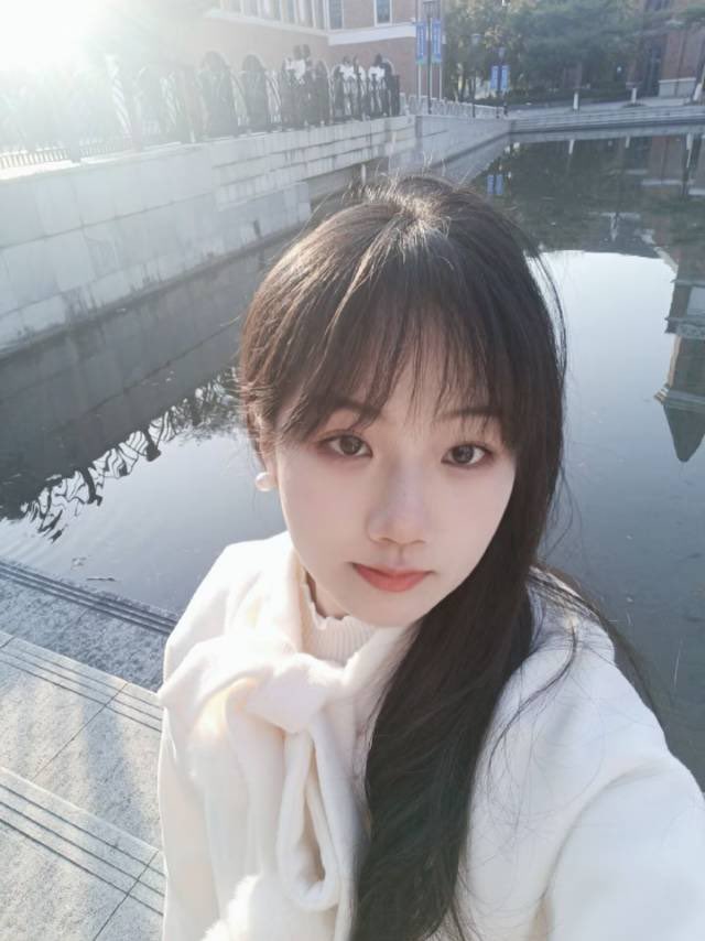 Manx55g's tweet photo. 投稿：“前女友赵盈背着我和人聊骚发骚照贱人” https://t.co/EuaV7vRFxf