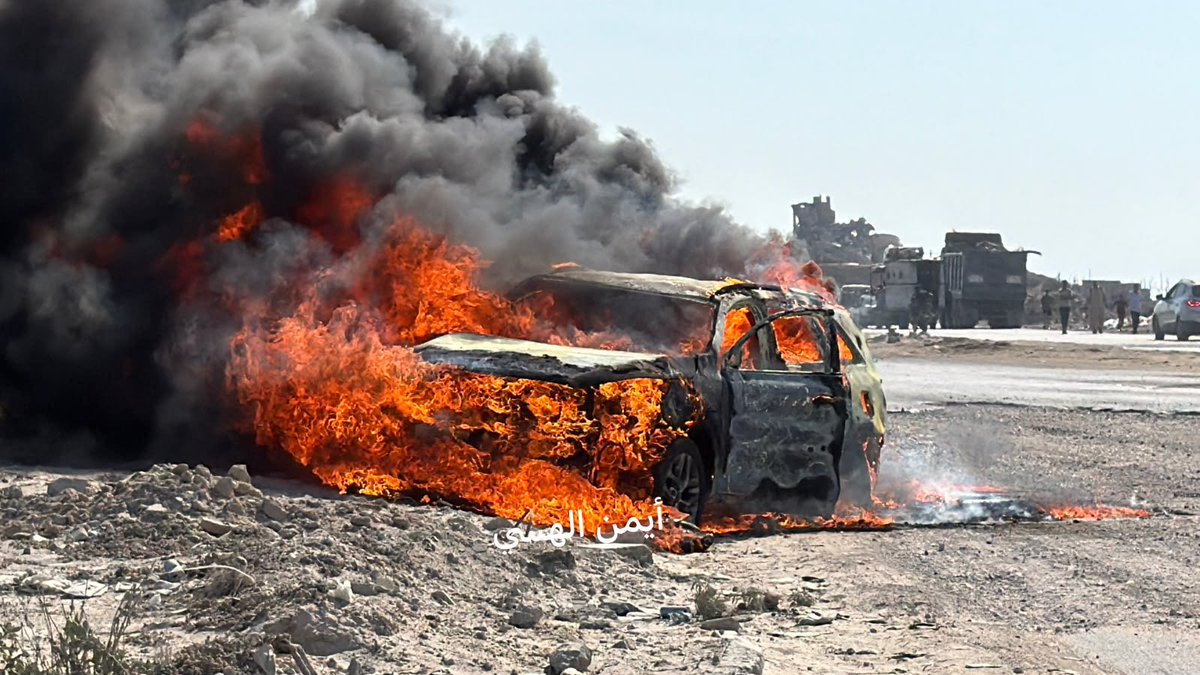 AbujomaaGaza's tweet photo. Initial reports:

Four people have been likely killed by Israeli bombing of this vehicle while travelling on Al Rasheed Street west of the Gaza City https://t.co/oWZcaXkAzT