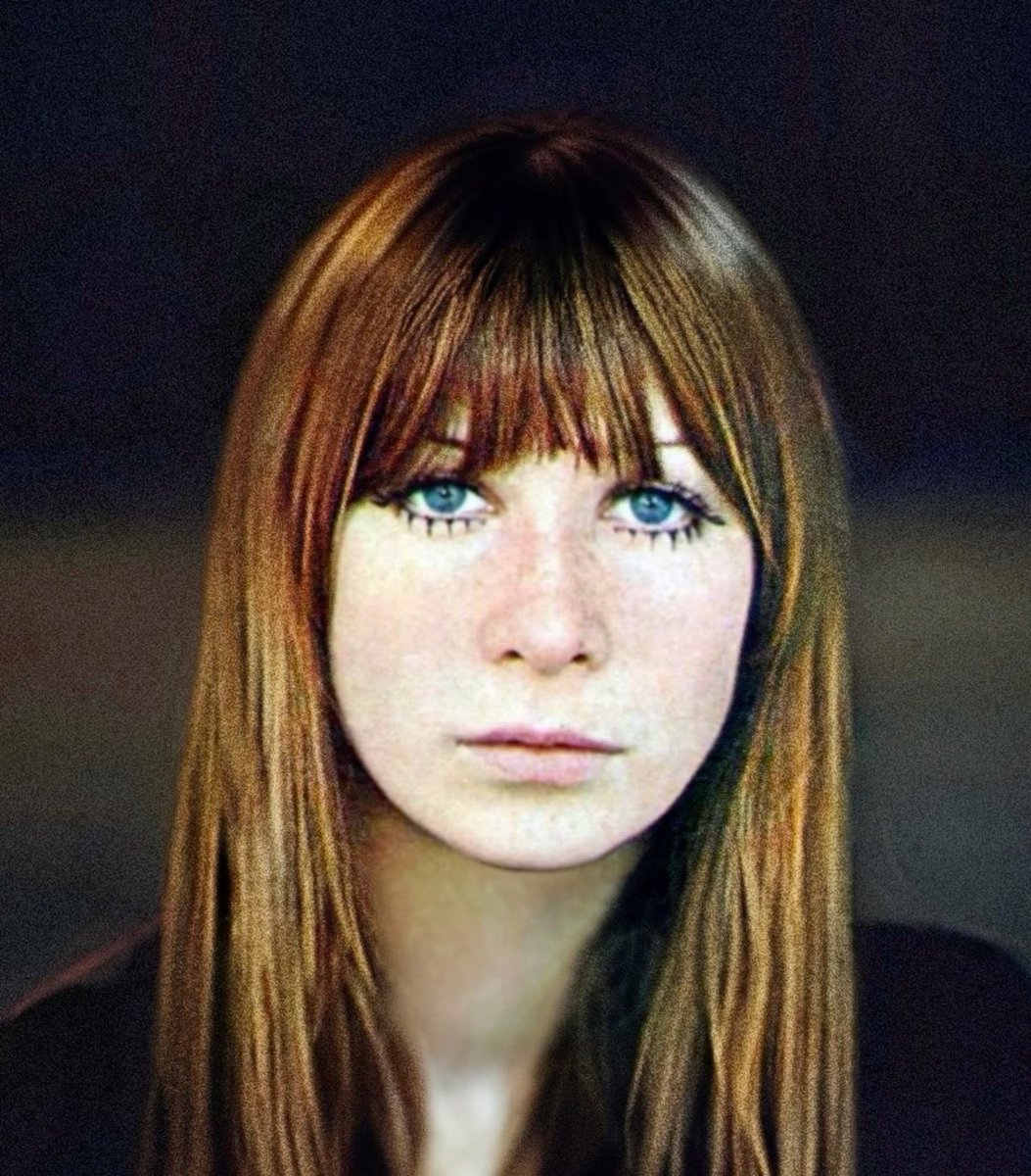 isabregii's tweet photo. Sendo a Rita Lee era assim, vcs juram né https://t.co/VI980yg3YF