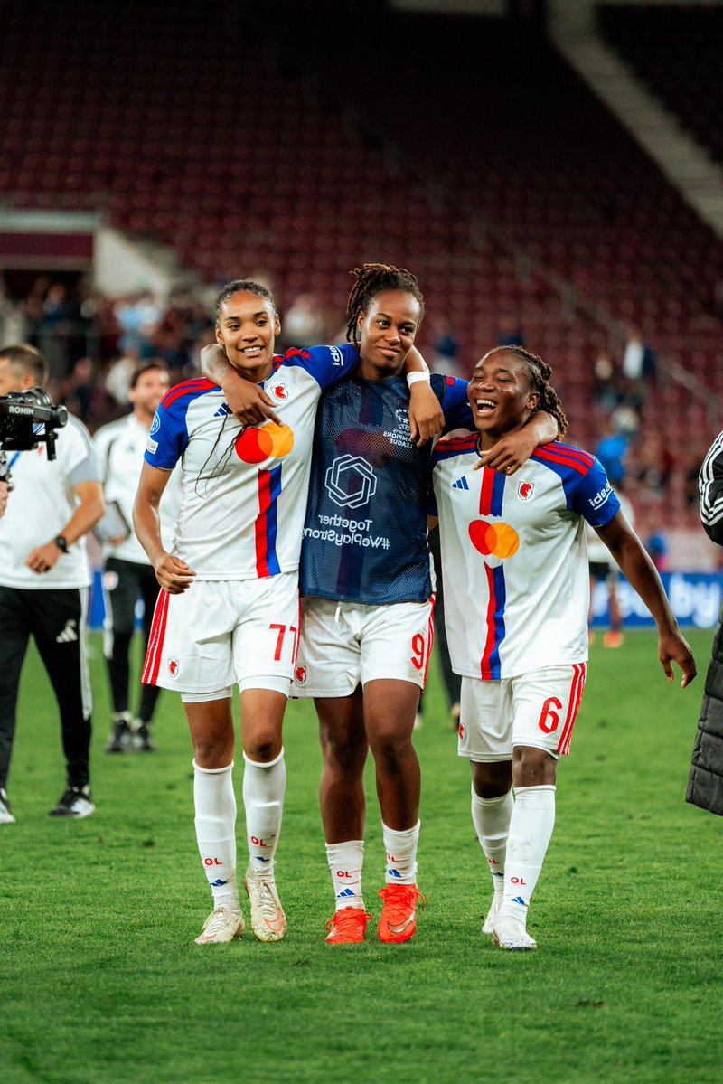 dumornaycorven's tweet photo. UWCL nights are back. 🌟⚽️ https://t.co/jG5WM3uJUq