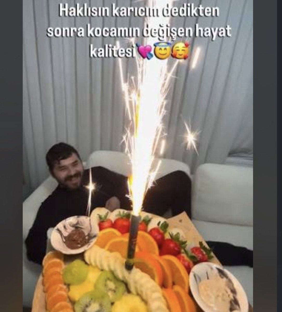 Emojii322's tweet photo. şundan olmuş aq https://t.co/JCEFRzx578