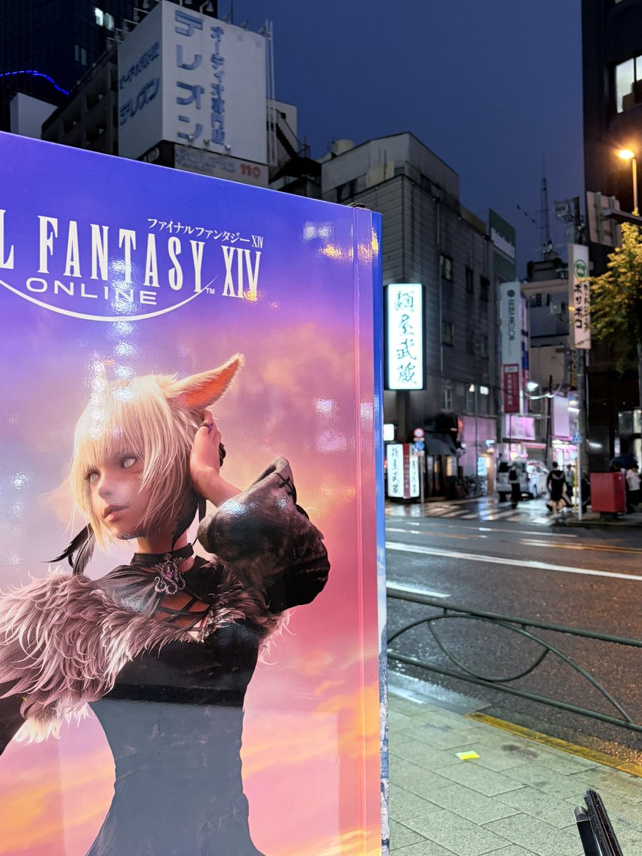 dollexh's tweet photo. got to live my ffxiv dreams at the eorzea cafe in akibahara ^^ https://t.co/s5J10iIsas