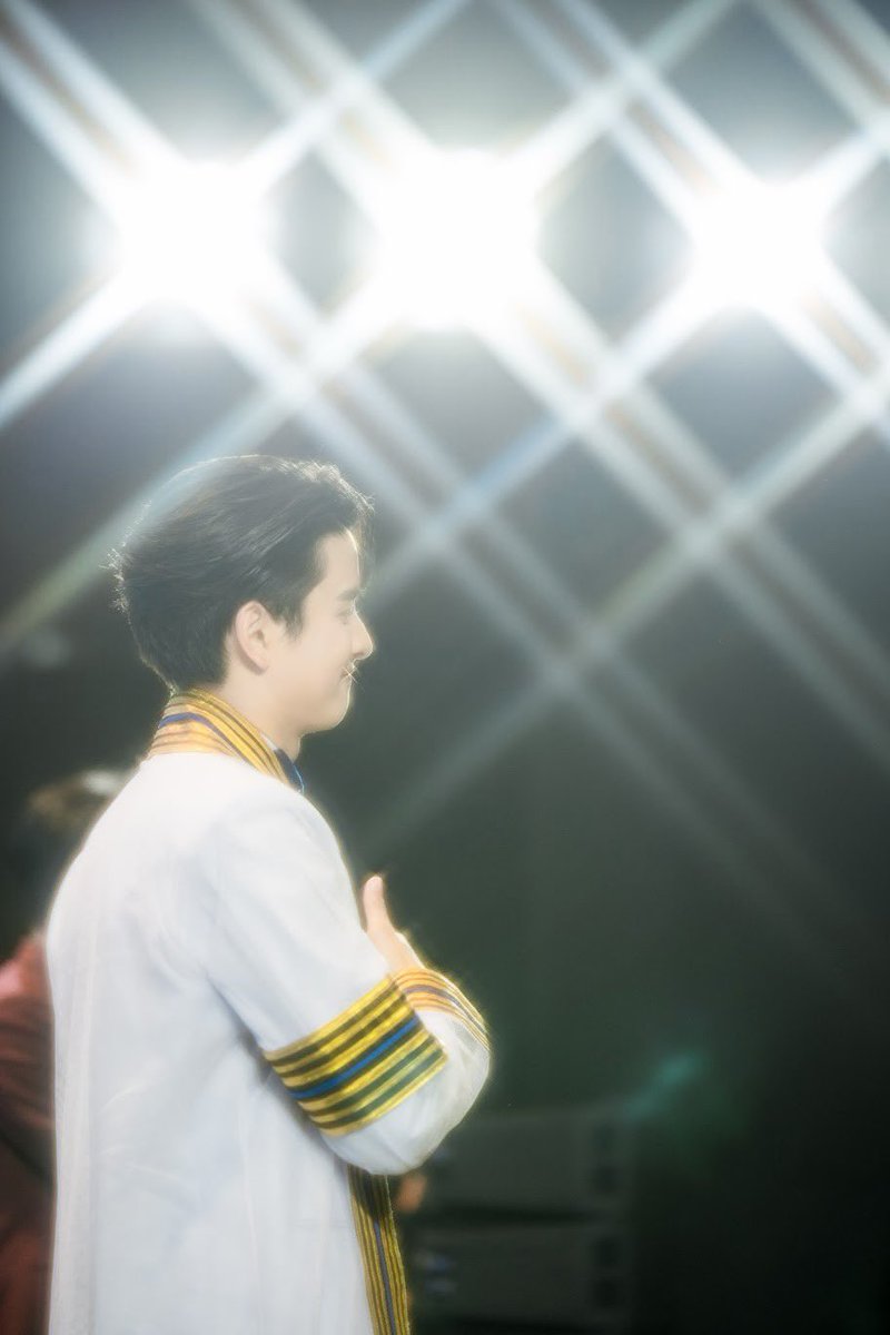 khunpolkingdom's tweet photo. [𝑹𝒆𝒄𝒂𝒑] #KHUNPOLGraduationDay (9) 

20:00 ㅡ  𝑬𝑵𝑫𝑰𝑵𝑮
"เอาจริงผมไม่อยากไปเลย ขอบ๊ายบายก่อนซักนาทีนึง"

CONGRATS BUNDIT KHUNPOL

#KHUNPOL https://t.co/GY0ujpMzK9