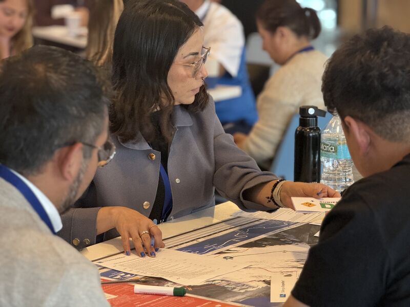 SilegaTeam's tweet photo. Thanks to the Zurich Insurance North America team for these hours together in Silega Expedition™. In a world where checking our phones is almost automatic, they spent hours fully absorbed in the challenge, the conversations, and the team decisions. That’s what makes this work... https://t.co/5gzmp6IJFs