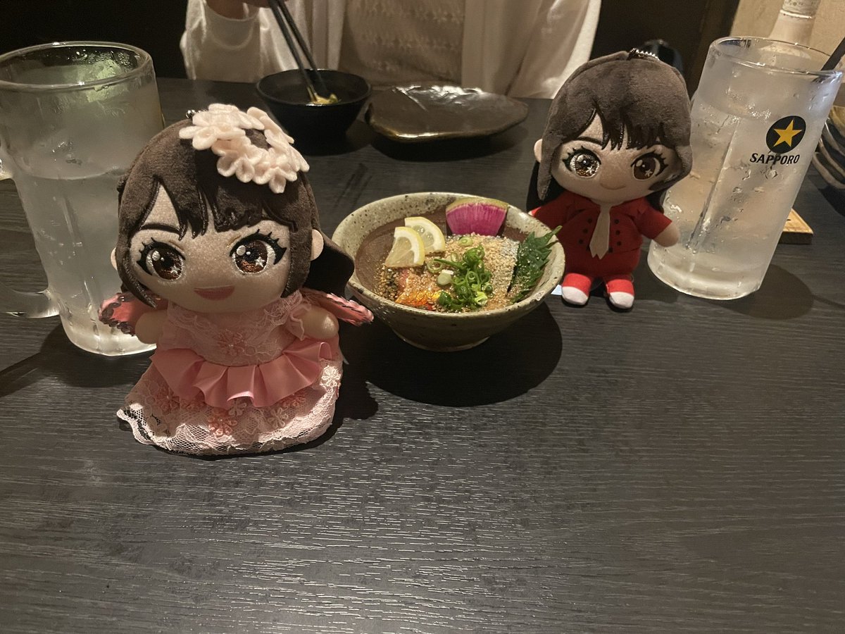 hyr_m7's tweet photo. ちゃんめろと出会ったので3日目の打ち上げしてる✌︎('ω')✌︎(?) https://t.co/rHeh6sDtXD