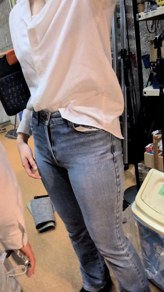 KYOOOO_ujin's tweet photo. ゼミの発表会でしたと
3回着替えた、、
ここ最近で最も心配と不安の種だったものが終わって、来週のオーディションにやっと集中できる‼️
ｷﾞｨｪ､､ https://t.co/0lCpFid6Av