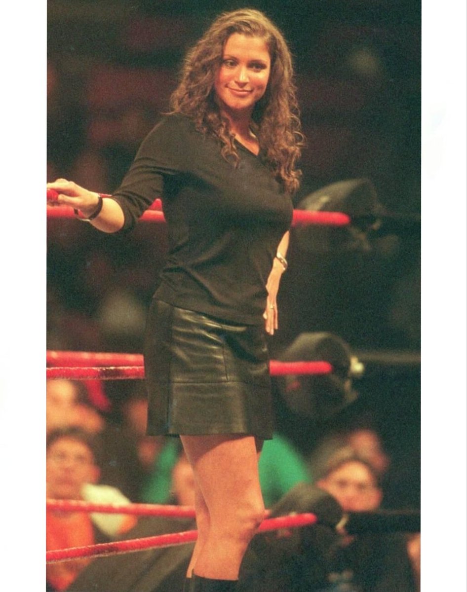 90sWWE tweet picture