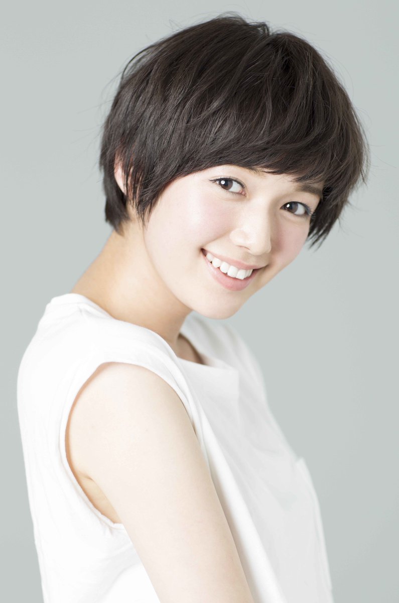 JUNK_TBSR's tweet photo. 【バナナマンのバナナムーンGOLD】

明日金曜、深夜1時からの
バナナムーンGOLDは、
佐藤栞里さんをお迎えします！

質問などもお待ちしています。
📩 banana@tbs.co.jp 
お楽しみに🍜✨

#tbsradio #bananamoon #TBSラジオ #バナナマン #radiko #佐藤栞里 https://t.co/6tviTxD9GL
