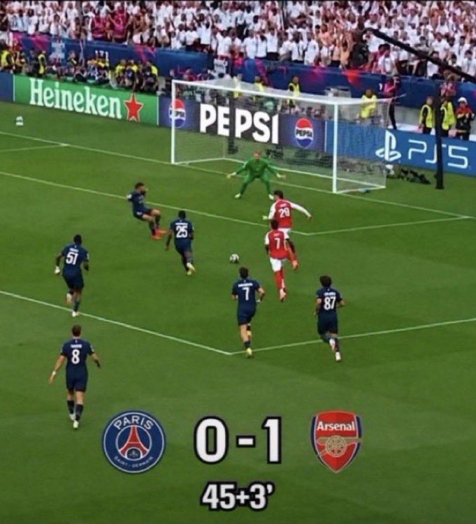 1drizzzz's tweet photo. Football fans don’t appreciate havert enough for this miss https://t.co/xztgvLPvXn
