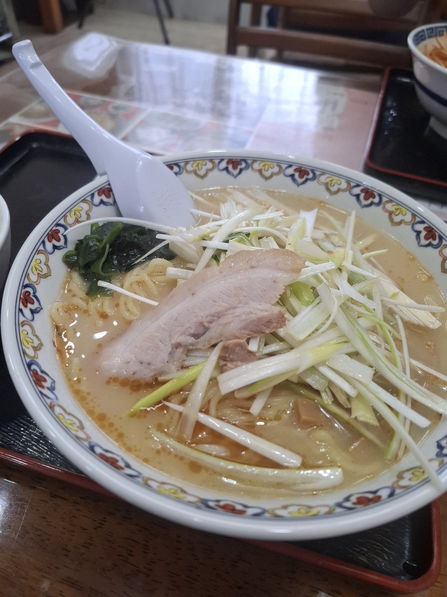 19950822happy's tweet photo. @menshofukushima 先日、福島県の国見？
椿系じゃないほうのラーショ行きました！
わかります、やはりラーショはネギに限る！！ https://t.co/8TSoos71q8