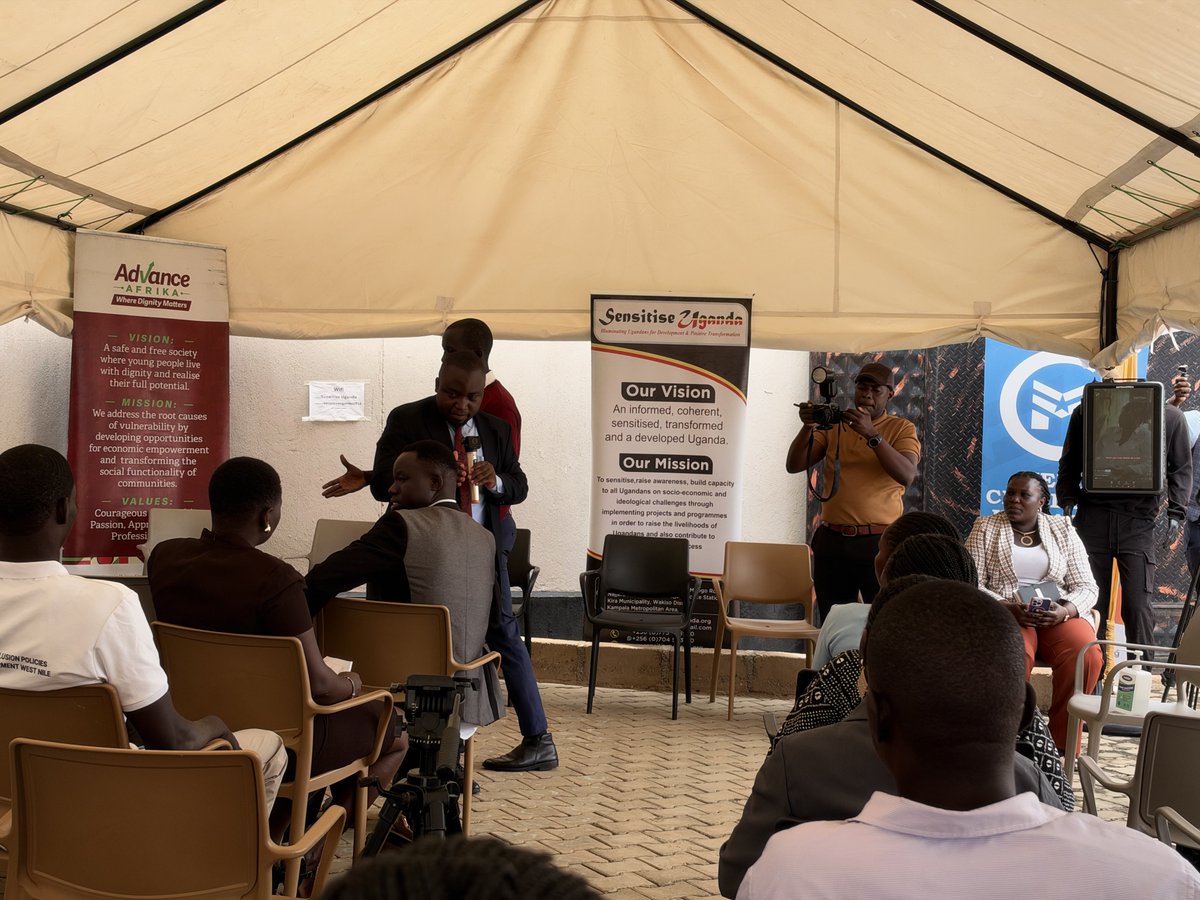 FarajaAfricaFdn's tweet photo. Today, the engagement continues with young people at the centre—sharing directly with the visiting Heads of Cooperation and leaders their experiences of participation, accountability and influencing decisions in their communities.
#WestNile #YouthParticipation #TeamEurope https://t.co/2bNBxmUBCy