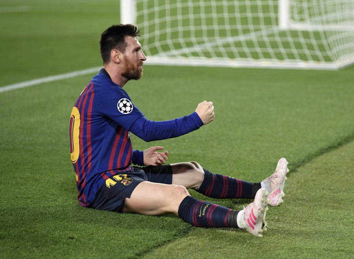 TouchlineX's tweet photo. • Who is the toughest opponent you ever faced?

🚨🗣️ 𝗡𝗘𝗪: Andy Robertson: "Lionel Messi, Champions League Semi Final at Camp Nou." https://t.co/GchciaxgE8
