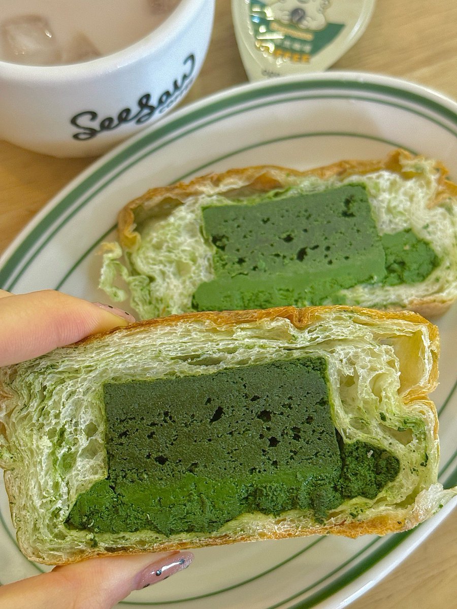 chandra251076's tweet photo. Just found the last matcha bun at the café and split it with my person—best little win of the whole week. https://t.co/s7EHLPBBbm