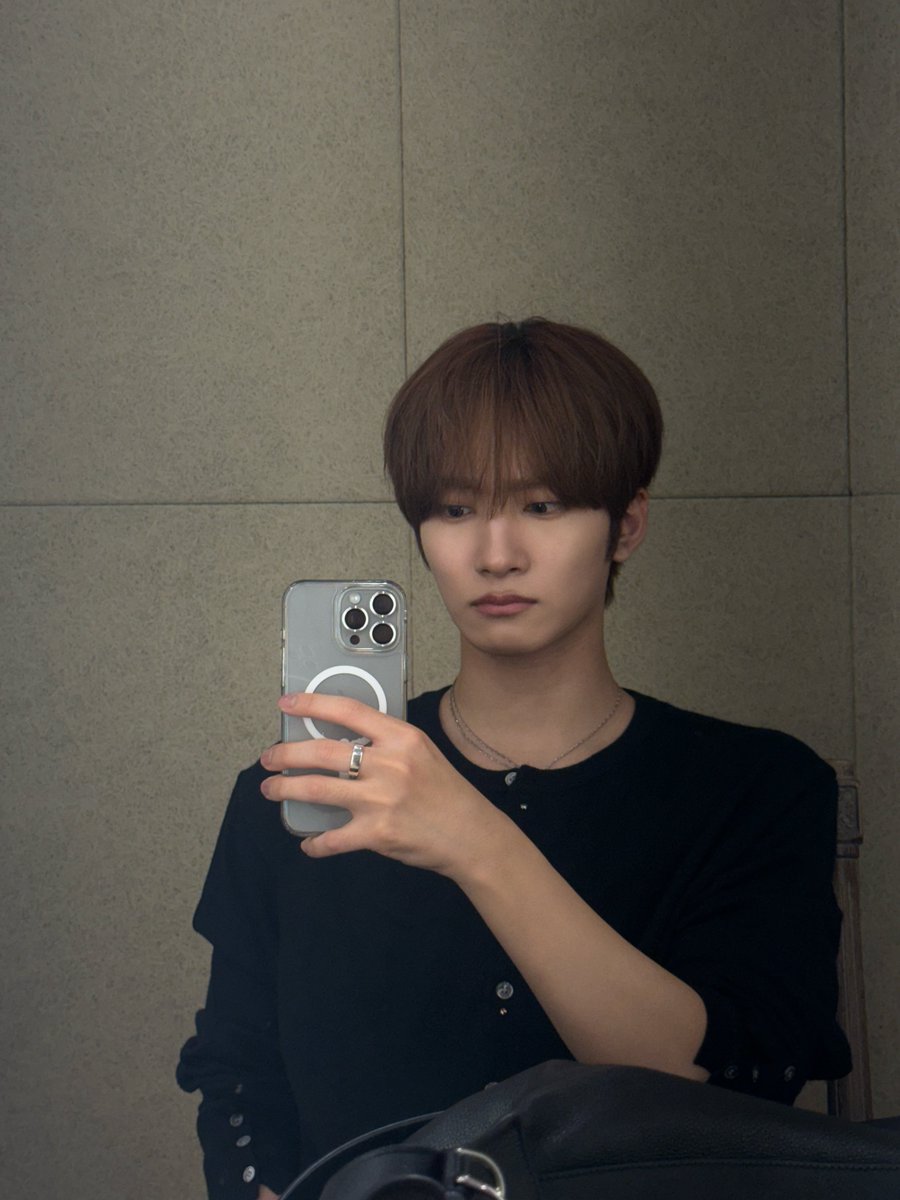 by_EPEX's tweet photo. 즐추즐추즐추~🫶

#EPEX #이펙스 #JEFF #제프 #젶프프 https://t.co/Rddno8UMKB