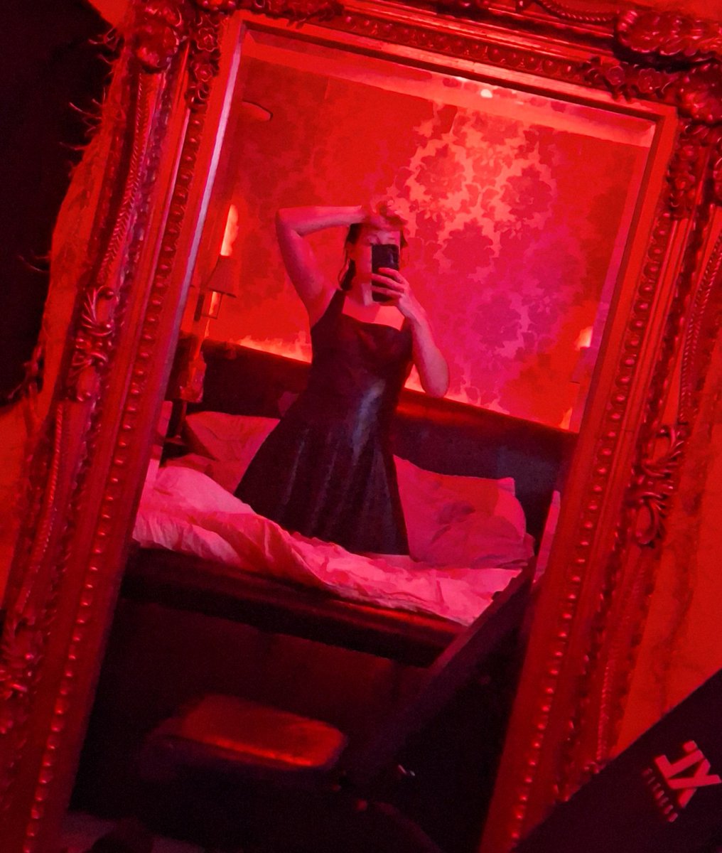 CountessRev's tweet photo. I've been really busy being a boss bitch and locking up the men of the world. Why wait for locktober? https://t.co/fD3CSPlyT8