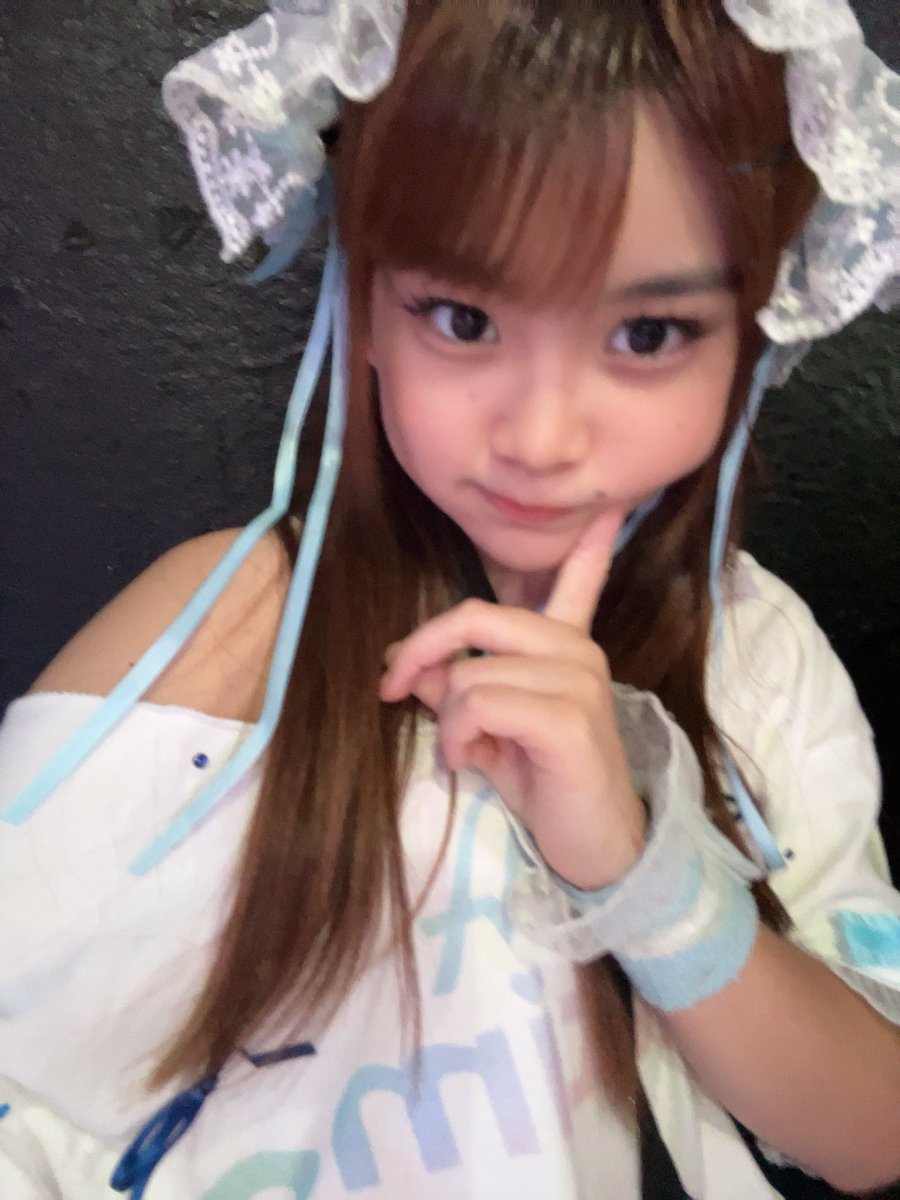 stelLab2026's tweet photo. かれんだよー🩵⛄️❄️⋆.˚この前のライブでれなちゃん❤️につけまつけてもらった‼️♡つけてみたいなーって思ってたからめっちゃ嬉しい♡😭愛用します(*^^*)💕 https://t.co/6wOBNUcBla