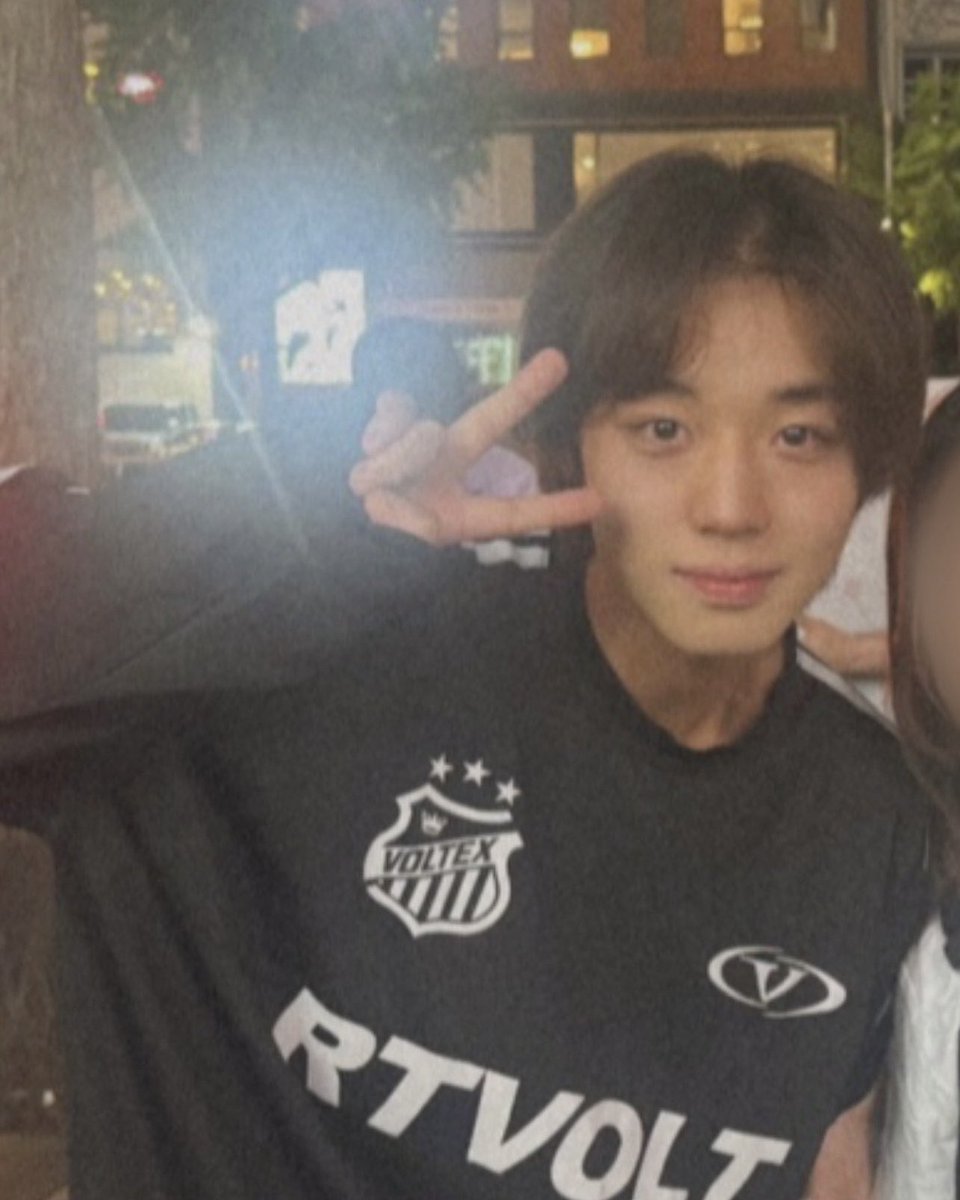 Sina_990529's tweet photo. 이날의 박지훈 뭐엿을가 걍 너무 예쁘세요 https://t.co/Pu1MBo5sKr
