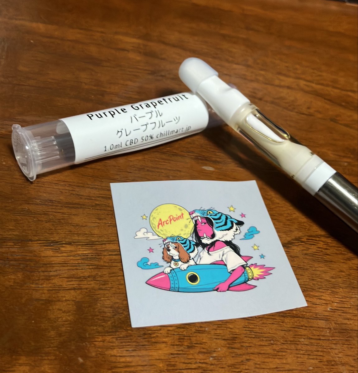 madseam's tweet photo. チルマート様 @ChillMartJP 
からのプレゼント🎁届きました
グレープフルーツとグリーンノートがとても
良い香りで吸いやすいリキッドです
数回パフするとリラックスできて気分転換に良さそうです😚
ステキなプレゼントをありがとうございます🙏 https://t.co/7BP3NUF5LX