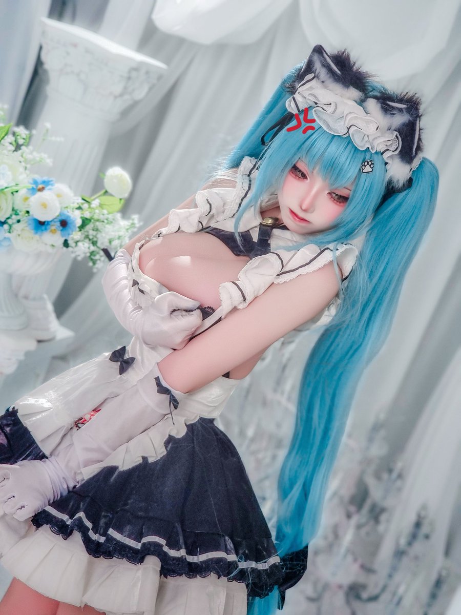 myuaa_cchi's tweet photo. 「こんな服を着たからって、本当にメイドになったわけじゃないんだから、勘違いしないでよね！💢」

#Privaty #NIKKE #勝利女神妮姬 #きゅるして  #コスプレ #プリバティ https://t.co/iX4oH2l7b9