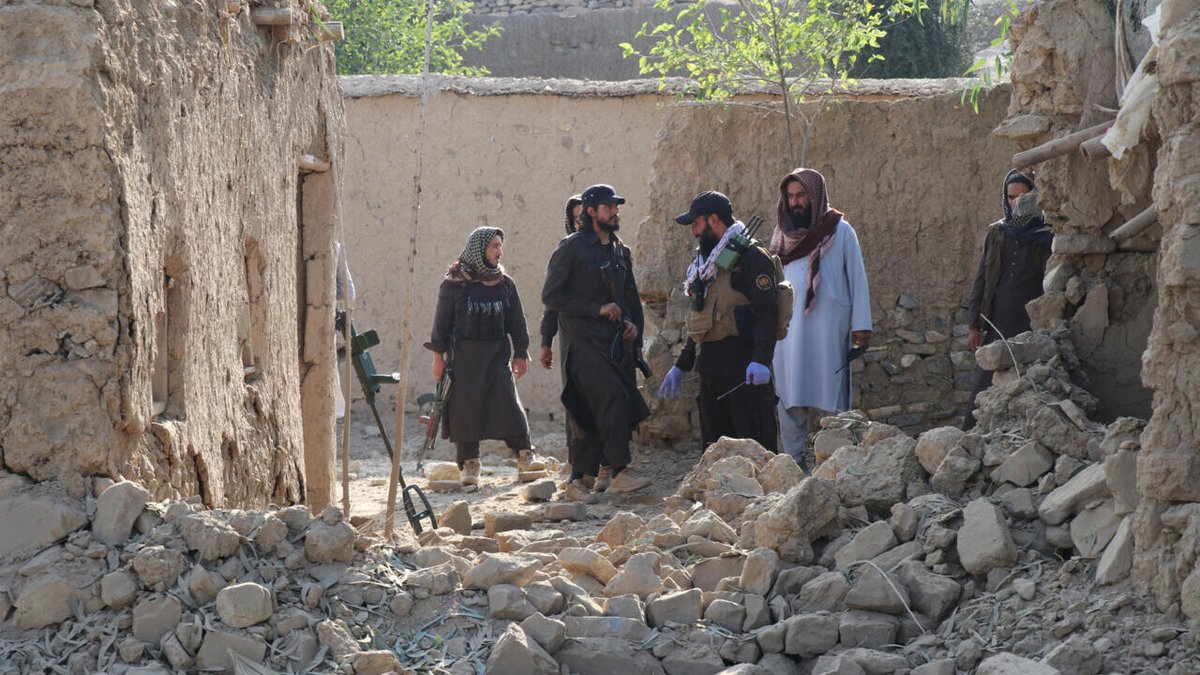 Pakistan launches airstrikes in Afghanistan; Taliban reports civilian casualties