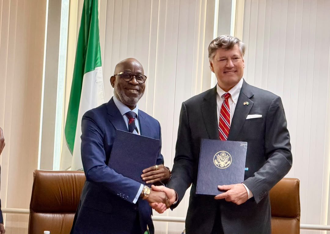 AlakeDele's tweet photo. On Wednesday at the Nigeria Mission House in New York, US Deputy Secretary of State Christopher Landau and I signed an agreement to deepen American investment in Nigeria’s mining sector.

This is an important step in strengthening Nigeria-US cooperation around our mineral resources, valued at about $700 billion. The framework covers geological data and exploration, mineral development and processing, infrastructure, and technical capacity.

Nigeria cannot remain a source of raw materials while others capture most of the value. We want more local processing, quality jobs, stronger skills and greater opportunities for Nigerian businesses.

In the coming months, we will turn this framework into projects, investments and real results for our people. We will identify viable projects and build partnerships that create value for Nigerians and our US partners.

This is how we turn our mineral wealth into lasting economic growth and advance the diversification goals of President Bola Ahmed Tinubu’s Renewed Hope Agenda.