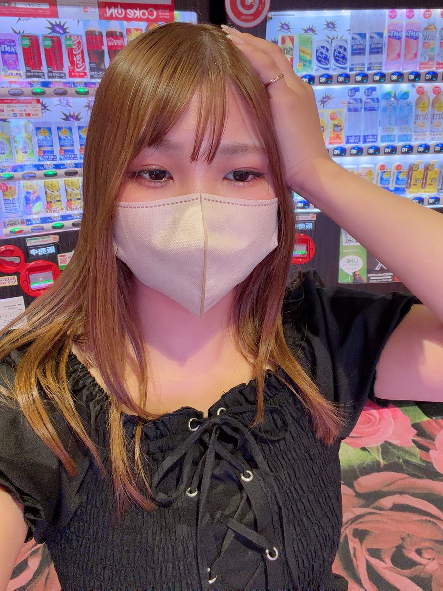 pachi_coco9's tweet photo. #KEIZ松本店　さま
ライブ配信終わり！

エヴァ17をなんとか当てたくてずっと打ってしまいました
魂の9マン負け‼️
時短時短時短で魂持ってかれた

コメントや現地で応援してくれた方本当にありがとうございました‼️

久しぶりの地面氏（室内var）

愛知へカエリマス…
また長野に来たら絶対リベンジ

#PR