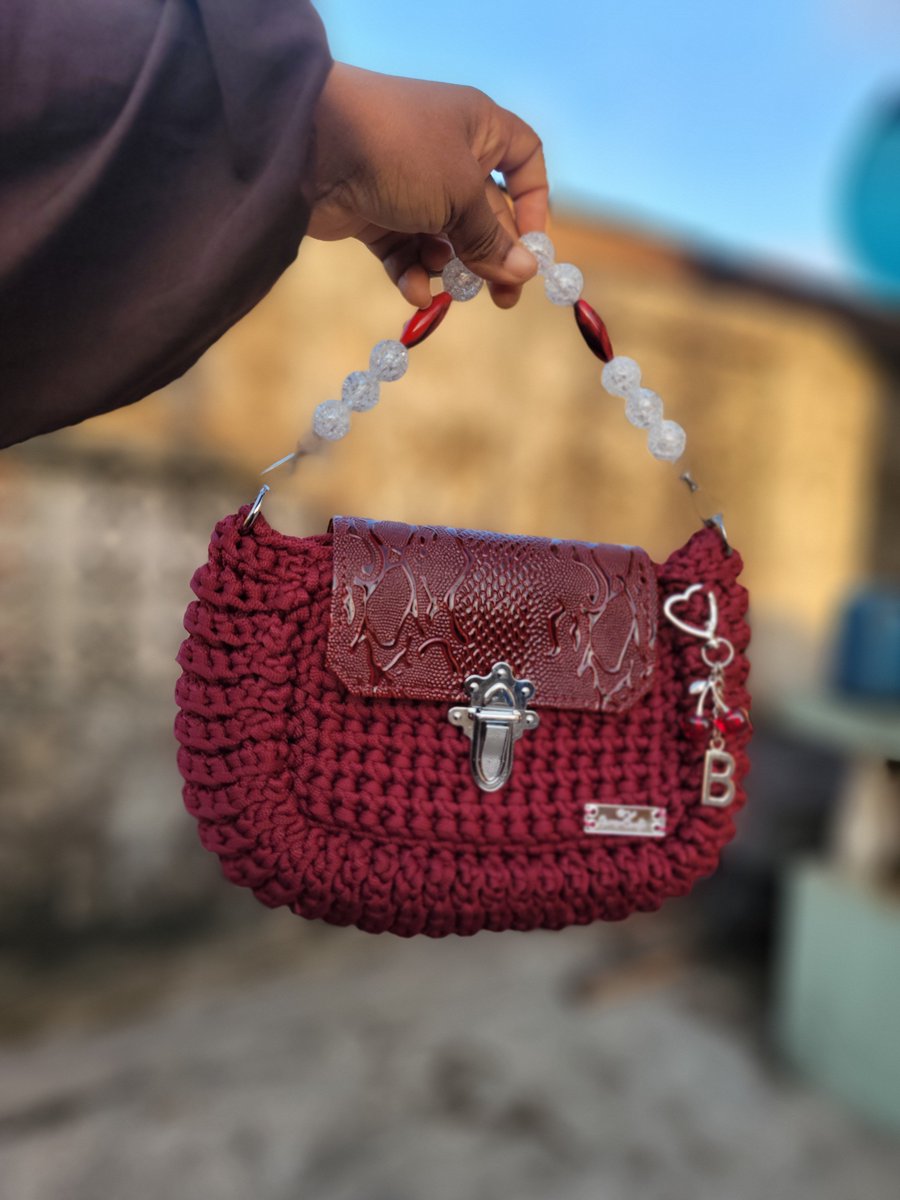 croise_craft's tweet photo. When crochet meet leather, they collaborate well. This cute bag was made as a gift from an intentional husband to his beautiful wife and he absolutely love it.

This is a cue to order for your wife,sister, mum and daughter,  a crochet bag from us today.

 33,000 naira 
Lagos https://t.co/HUggMfoElY