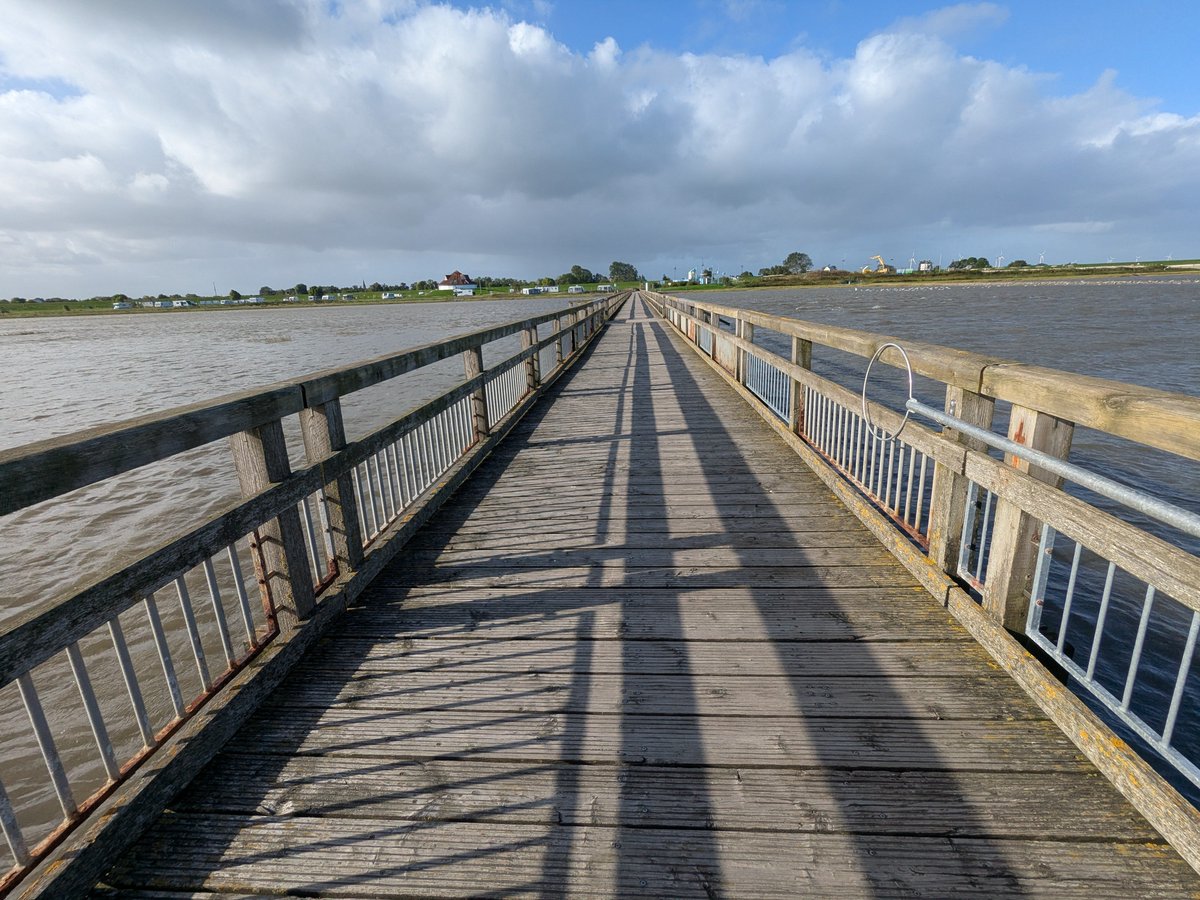 Nordwestroute's tweet photo. Moin aus Butjadingen
...#Fedderwardersiel #butjadingen #nordsee #wesermarsch #Burhave #tossens #eckwarderhörne #Ruhwarden https://t.co/acM9wkbY2Y