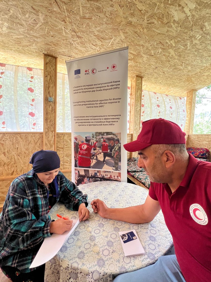 TajikistanC's tweet photo. @redcrescent_tj under the DG ECHO HIP project, funded by the European Union and supported by the IFRC has completed distribution of emergency cash assistance to floods and mudflows struck people in Panjakent and Rushon District. The assistance reached 119 households or 595 people https://t.co/kDqSCy8oPe