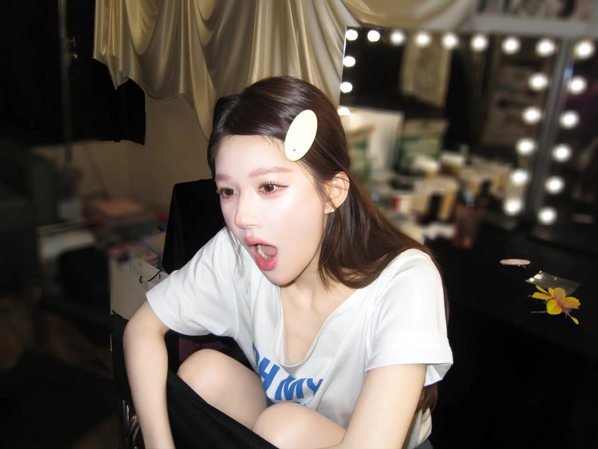 booboolili's tweet photo. 볼살 귀여워 ㅠ 내 볼살 소듕한 볼살✨🍀💗🧁 https://t.co/TIW1EqRj0x