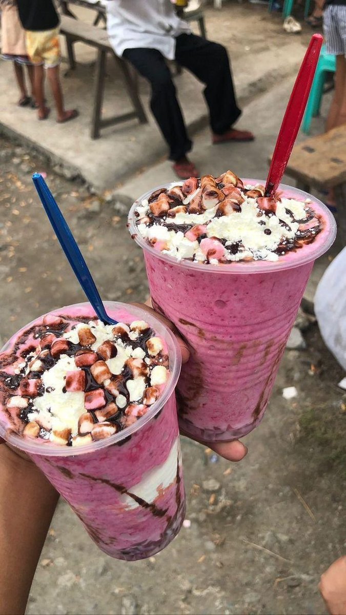 bleuwiny's tweet photo. iskrambol                or                    halo-halo https://t.co/2iBrQS1Rnz