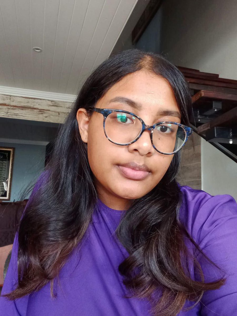 africanmakelove's tweet photo. What is her name?

#durban #cpt #jhb #mzansi #coloureds #indians #leaks https://t.co/hdDGsiHrar