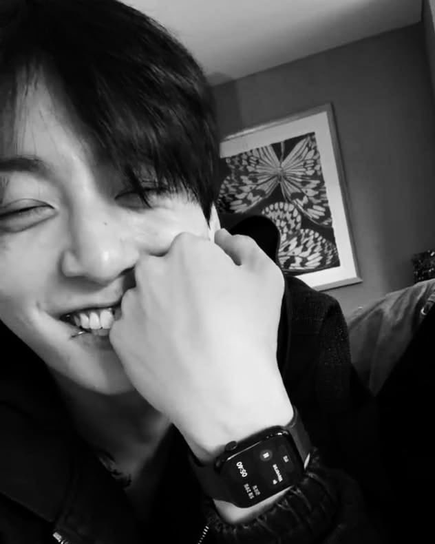 lf_rosana's tweet photo. 24/09/2026 11:11
My daily wish for you,mi niño: Stay healthy & safe, enjoy, be yourself & always happy…please 🙏🏼
YOU’LL ALWAYS BE MY FOREVER SINGER…MY MAGIC SHOP💜
I’ll keep falling in love with u every day…in every life…🥹🤟🏼♾️✨
#JungKook #JK #정국 #MyEverything @BTS_twt💜 https://t.co/PYZvBol2vx