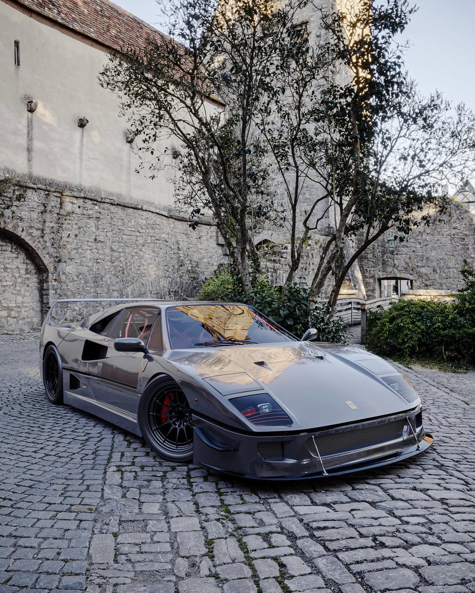 ApexDistrictX's tweet photo. Some cars are built for speed. Others are built to strike fear.

An analog spirit, racing DNA, and a stance that defies all rules.
This is not just a Ferrari interpretation…
It is, quite literally, a track weapon.
Ferrari F40 LM✨✨✨ https://t.co/3G2bGMtMgp